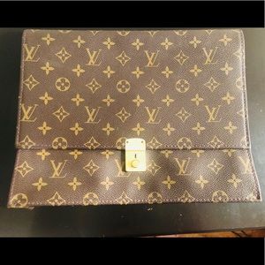 Louis Vuitton Envelope clutch